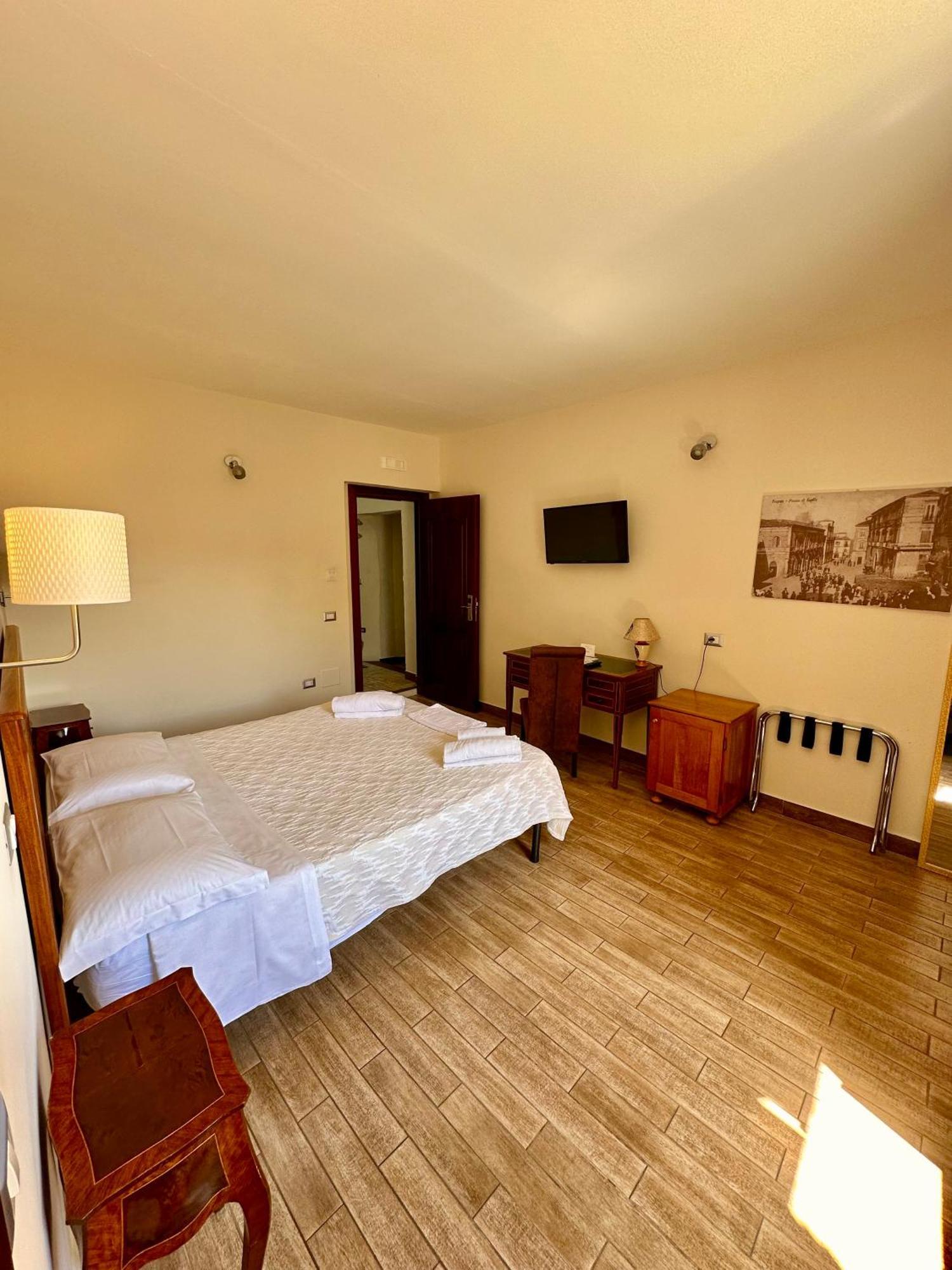 Hotel Lorylu Tropea Exterior foto